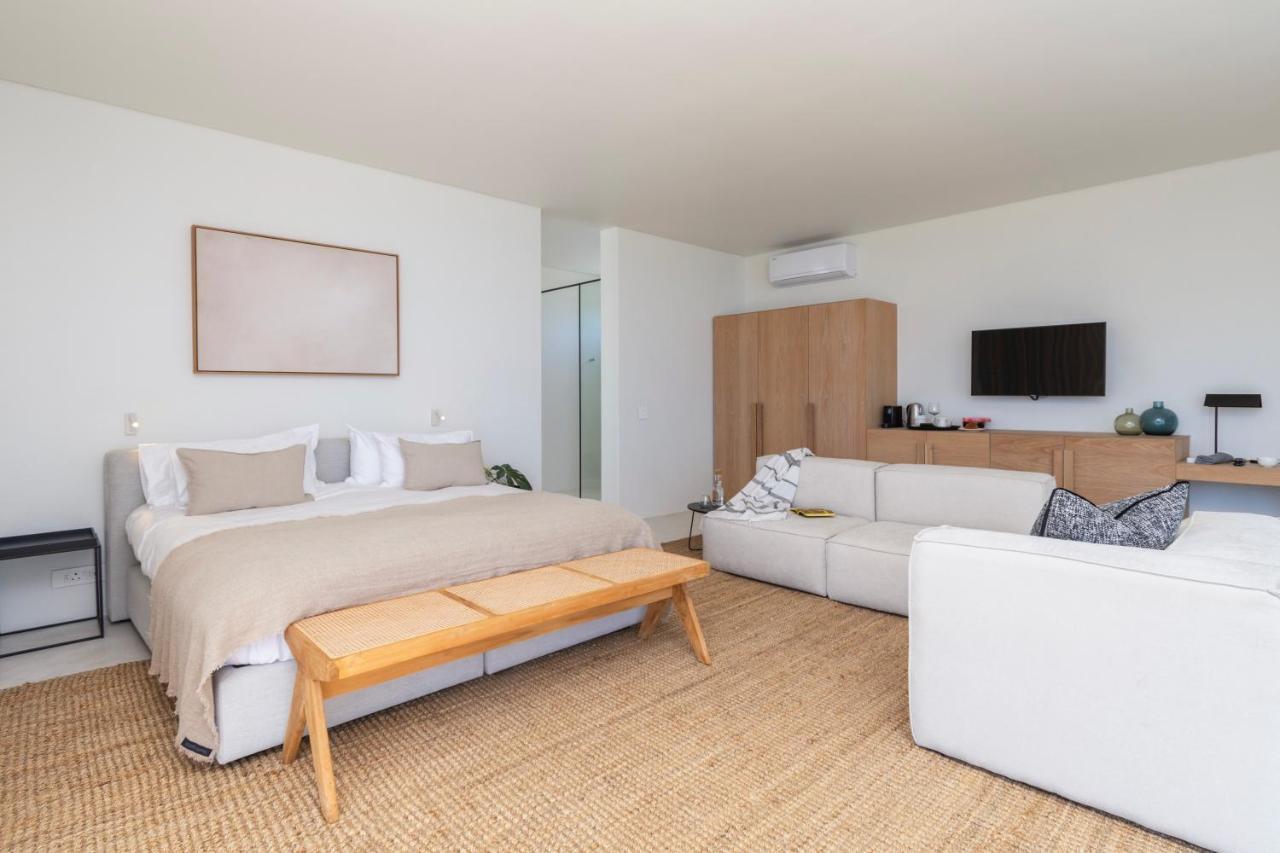 Hotel The Aven 4*
